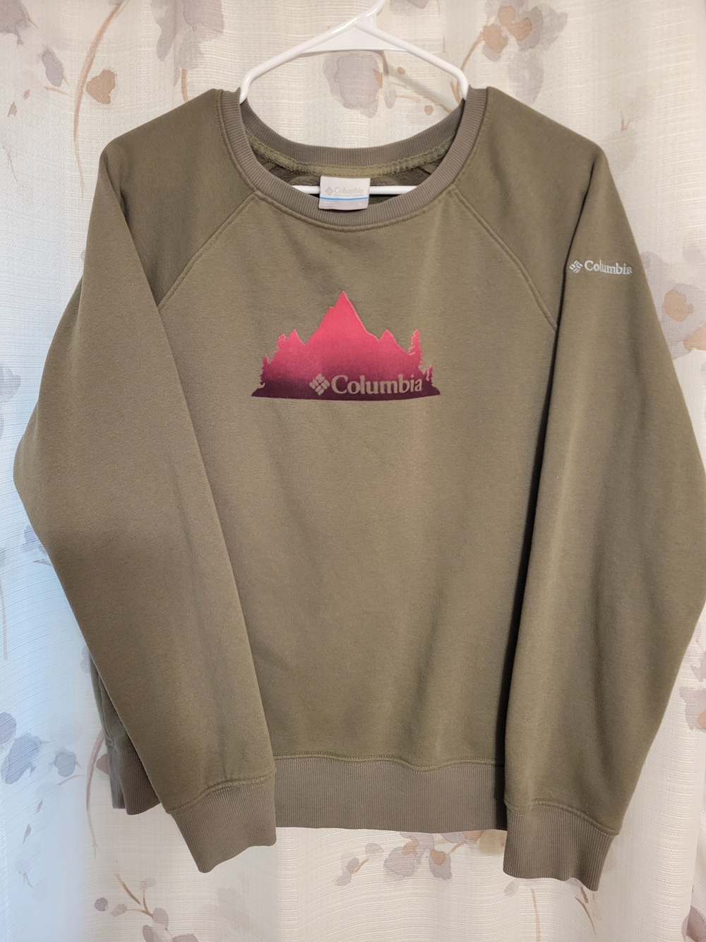 Columbia Olive Green Crewneck Sweatshirt with Pink-Purple Gradient Logo